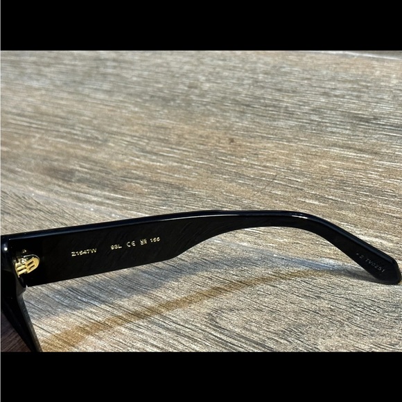 Louis Vuitton Sunglasses Cyclone - Picture 3 of 4